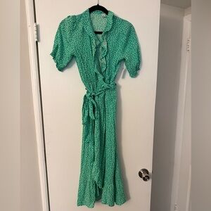 NWT Old Navy Green Patterned Midi Wrap Dress